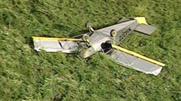 Pilot walks away after small plane flips over in Snohomish | king5.com