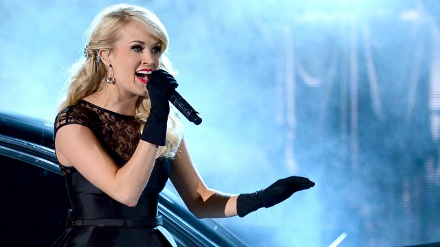 Underwood to sing 'Sunday Night Football' theme on NBC