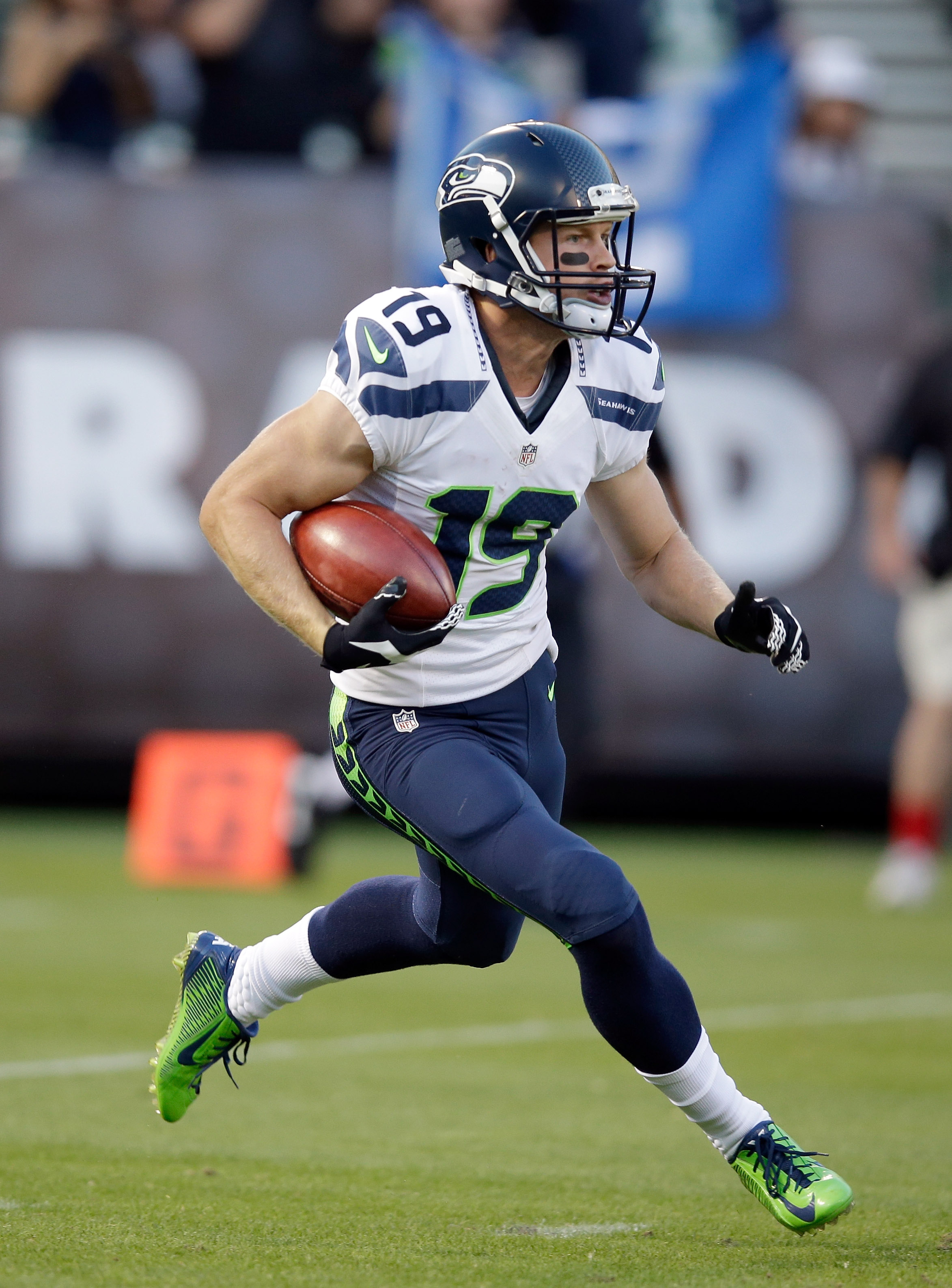 Zach Miller leaves Oakland Raiders for Seattle Seahawks – The