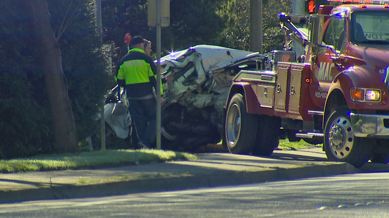 Man Killed In Two-car Crash In Redmond | King5.com