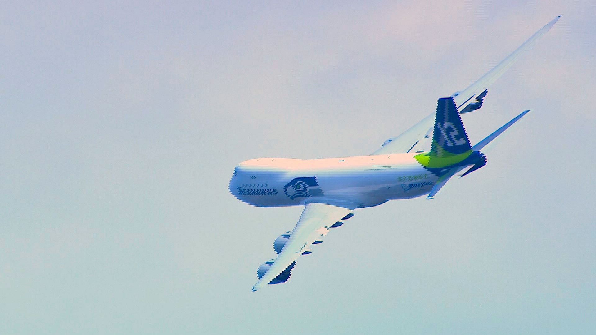 Seahawks fever takes flight on a Boeing 747-8 freighter
