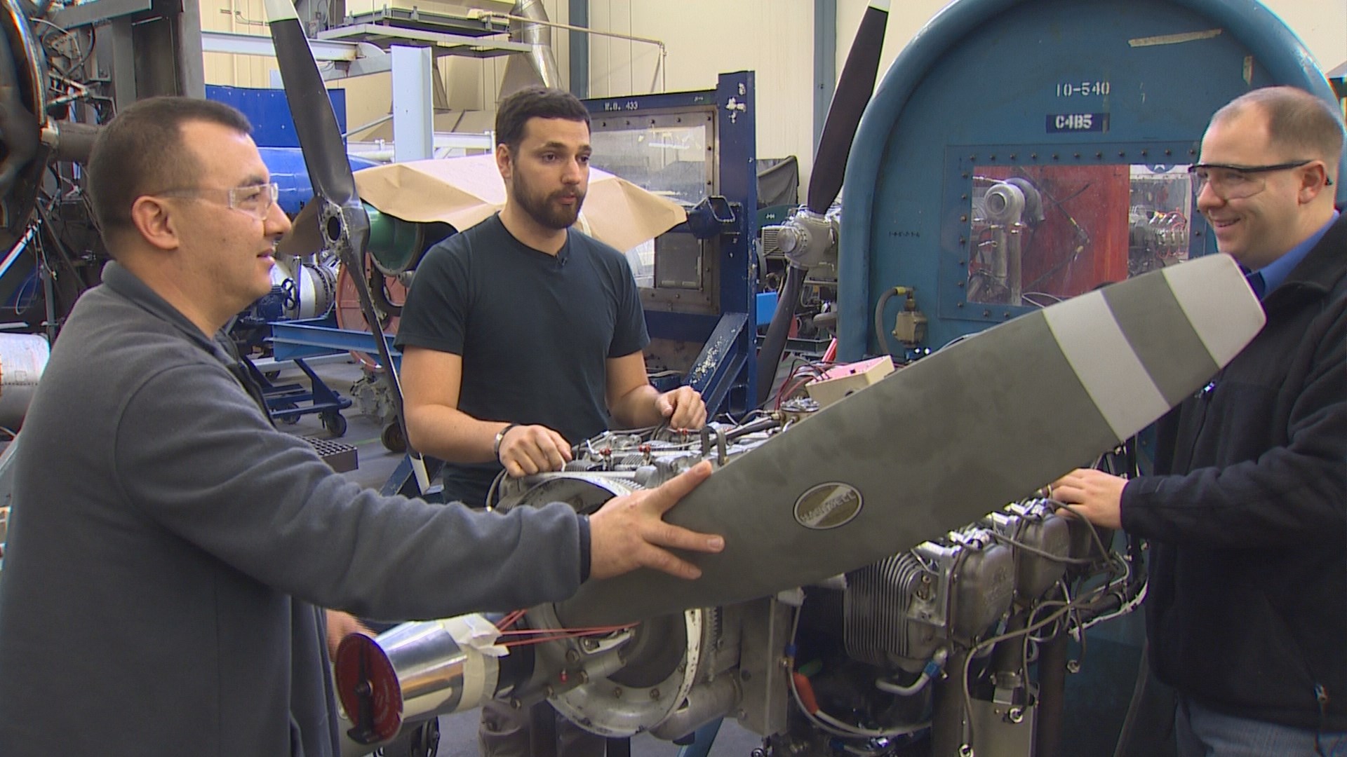 8week course teaches soldiers about aviation mechanics