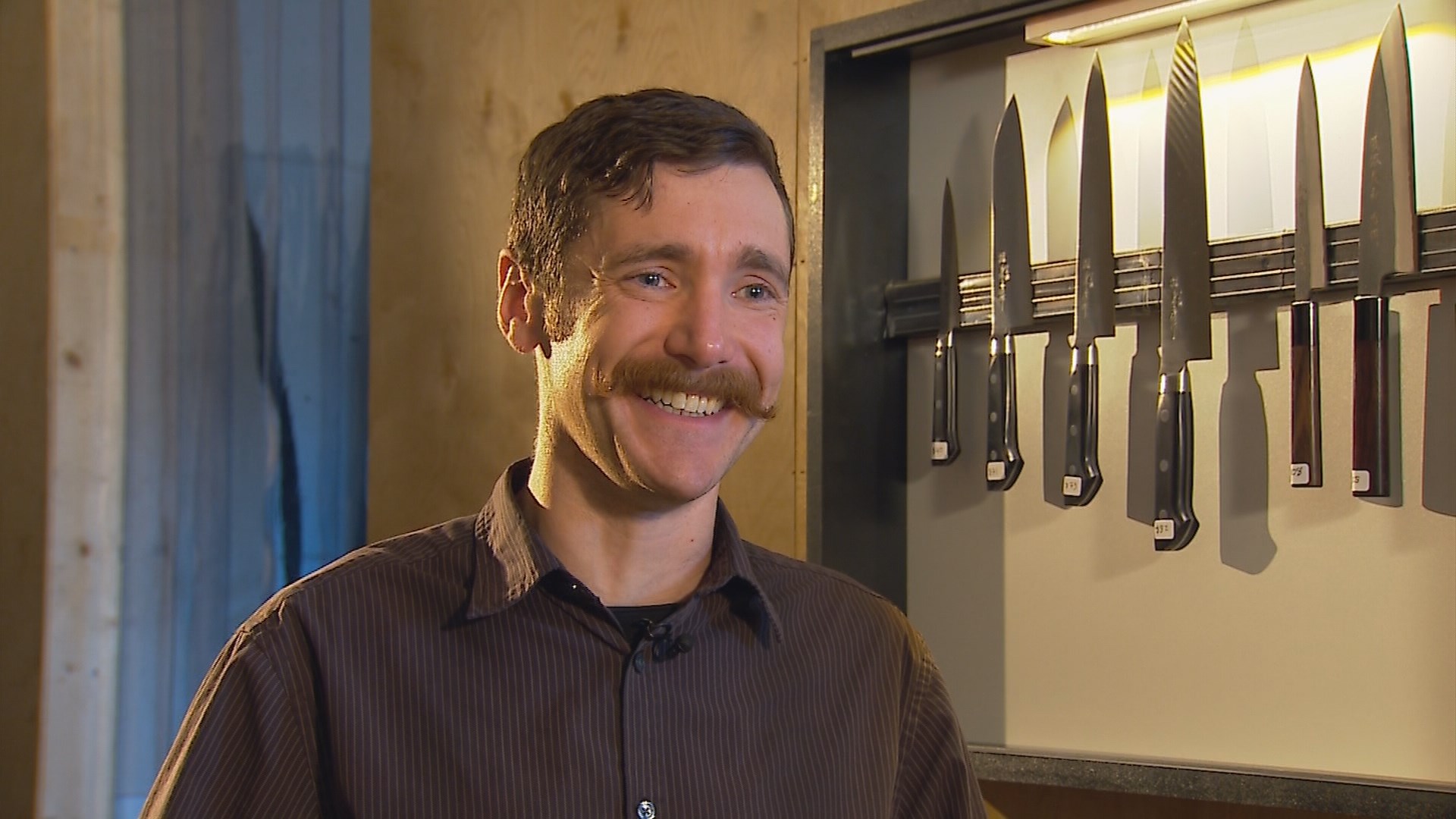 Seattle’s knife sharpening ninja