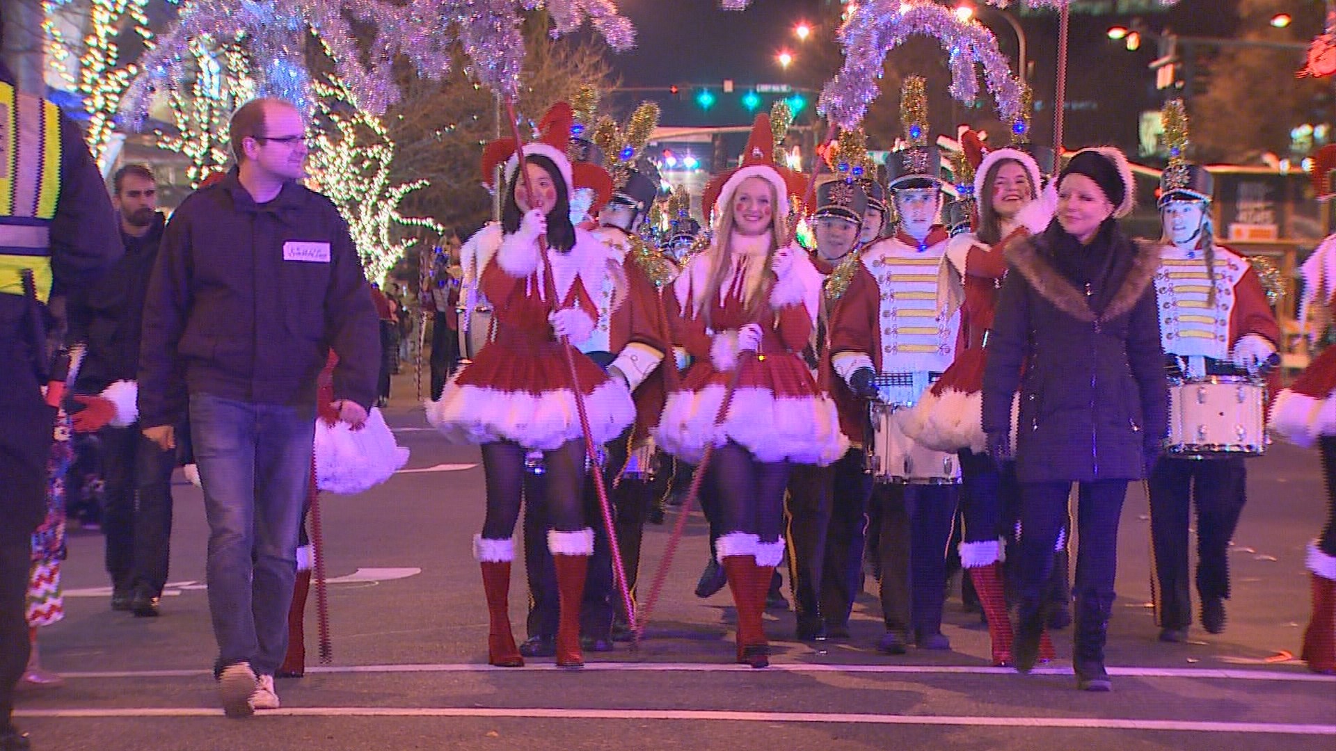 Bellevue's Snowflake Lane opens with parade, tree lighting
