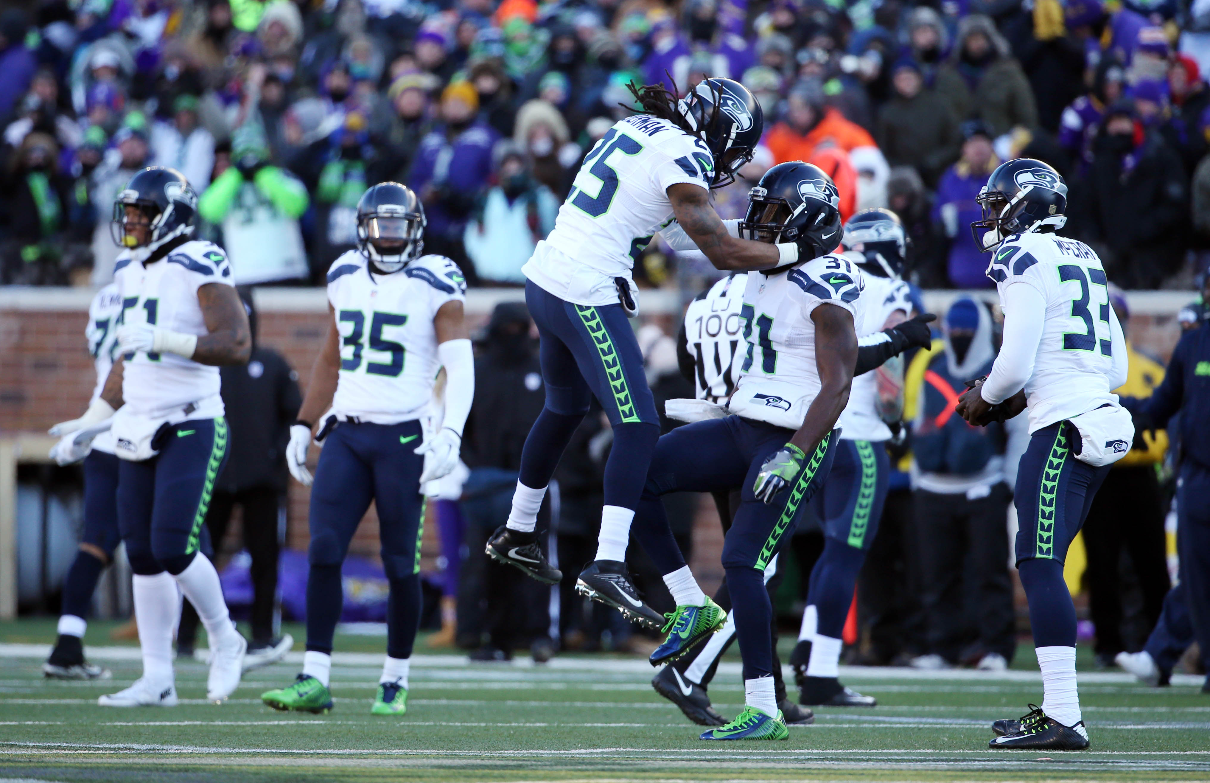 Seahawks survive cold and Vikings to advance in playoffs