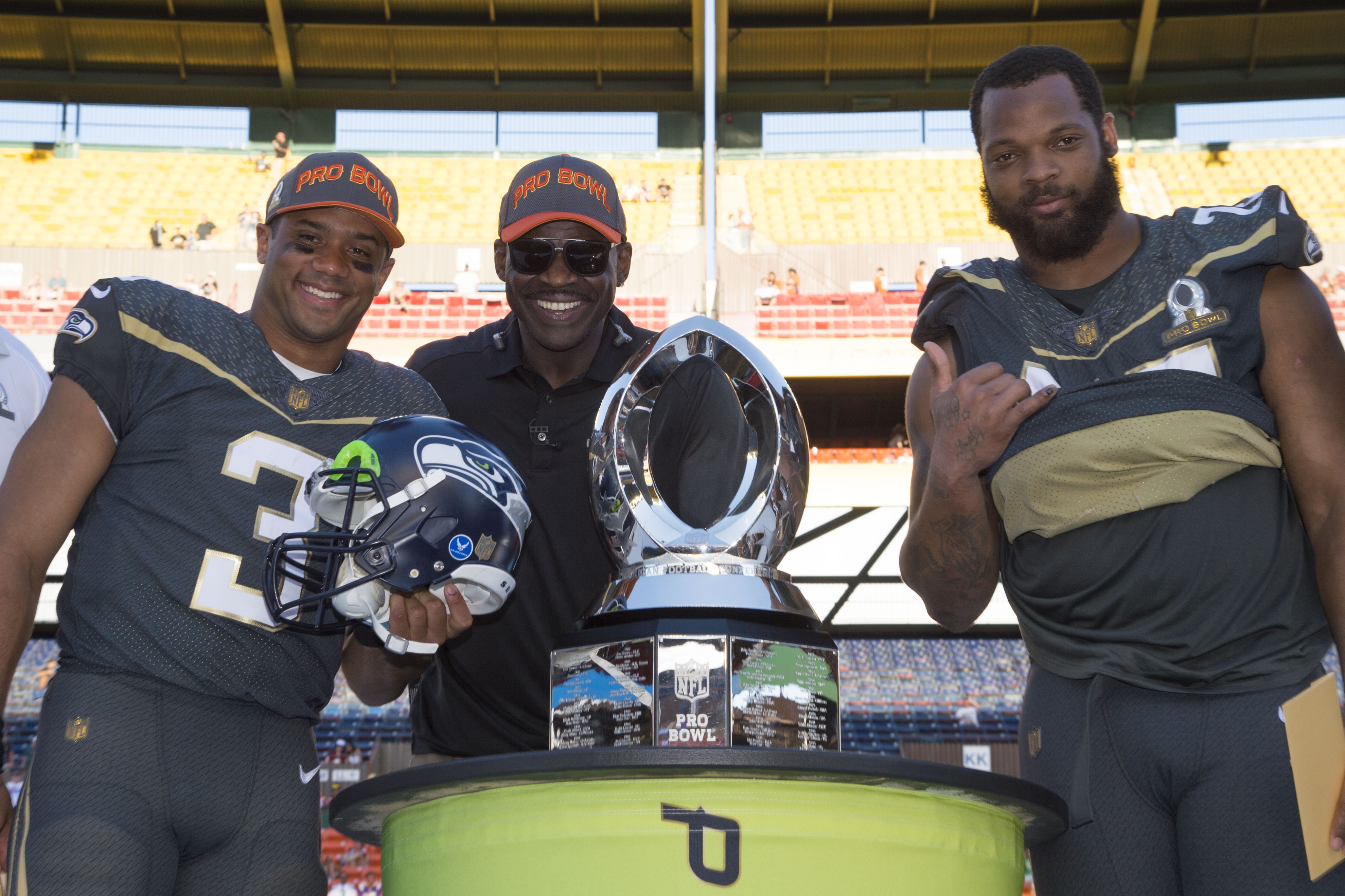 Seahawks Wilson, named MVPs in 4927 Pro Bowl win