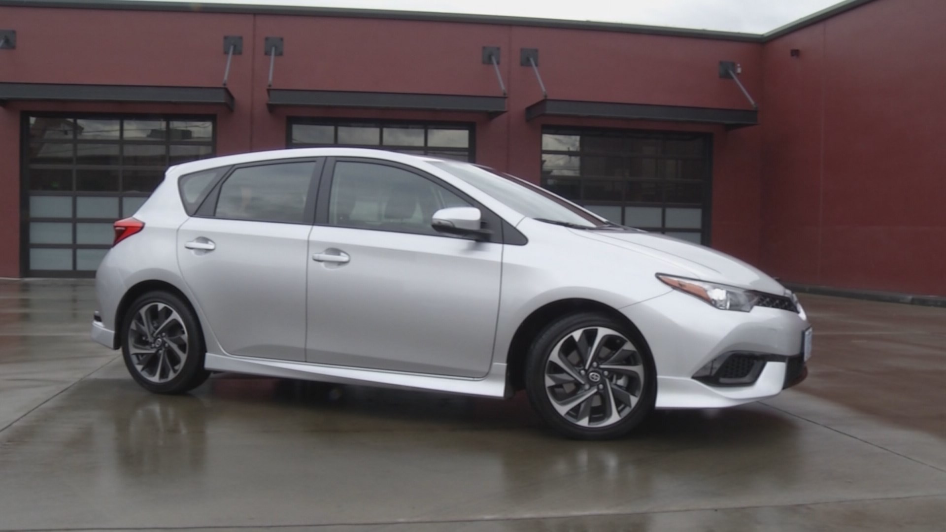 Car Guy Tom Voelk reviews Scion's IM