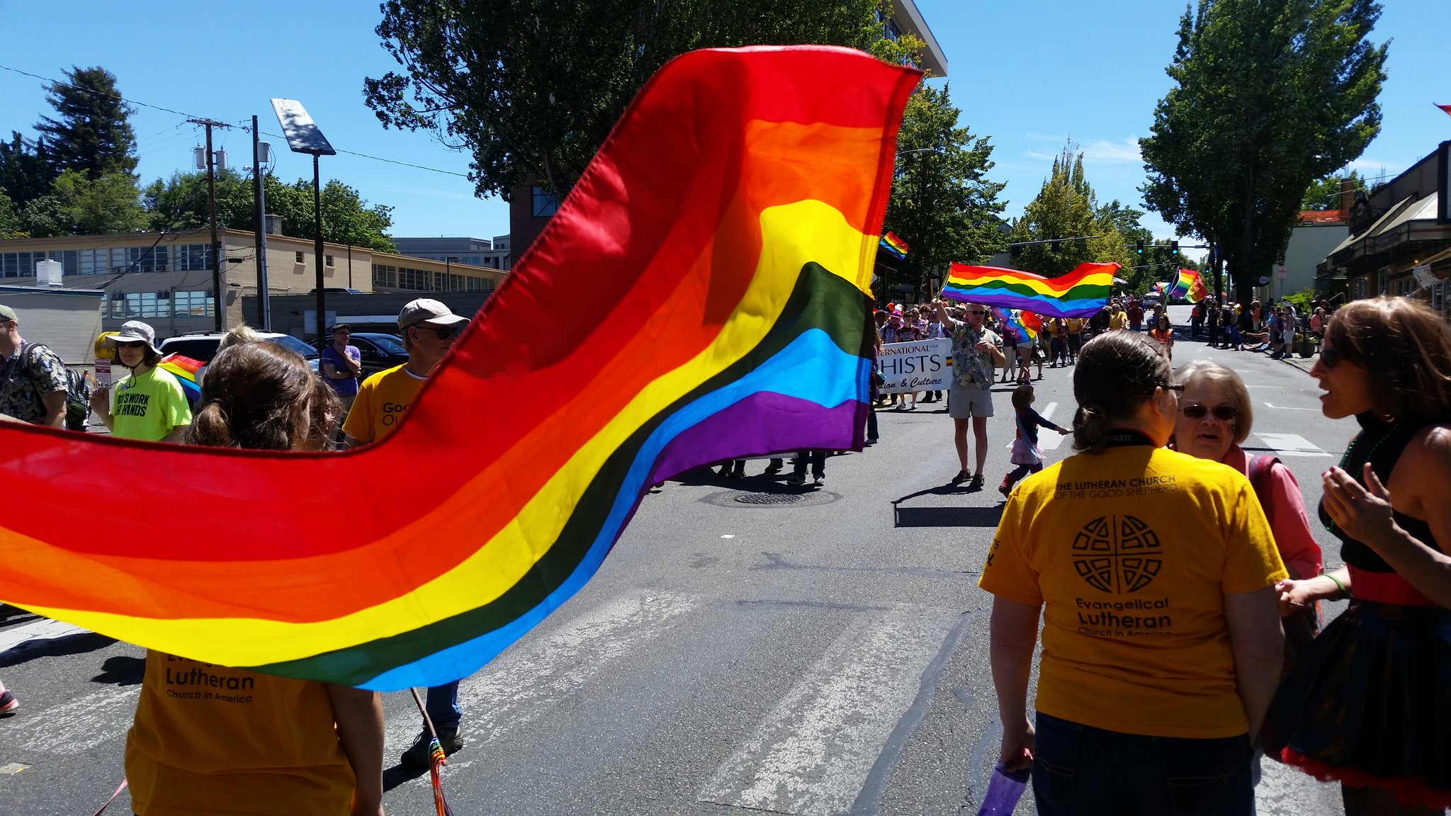 Olympia Pride parade draws 20,000 to capital