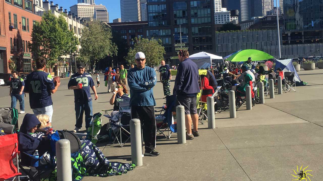 Fans line up for single-game Seahawks ticket sale