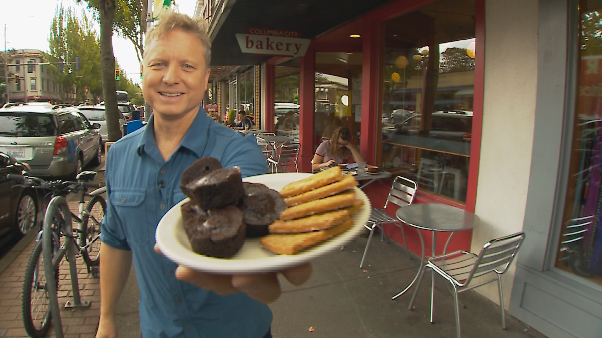 Columbia City Bakery serves sweets and smiles