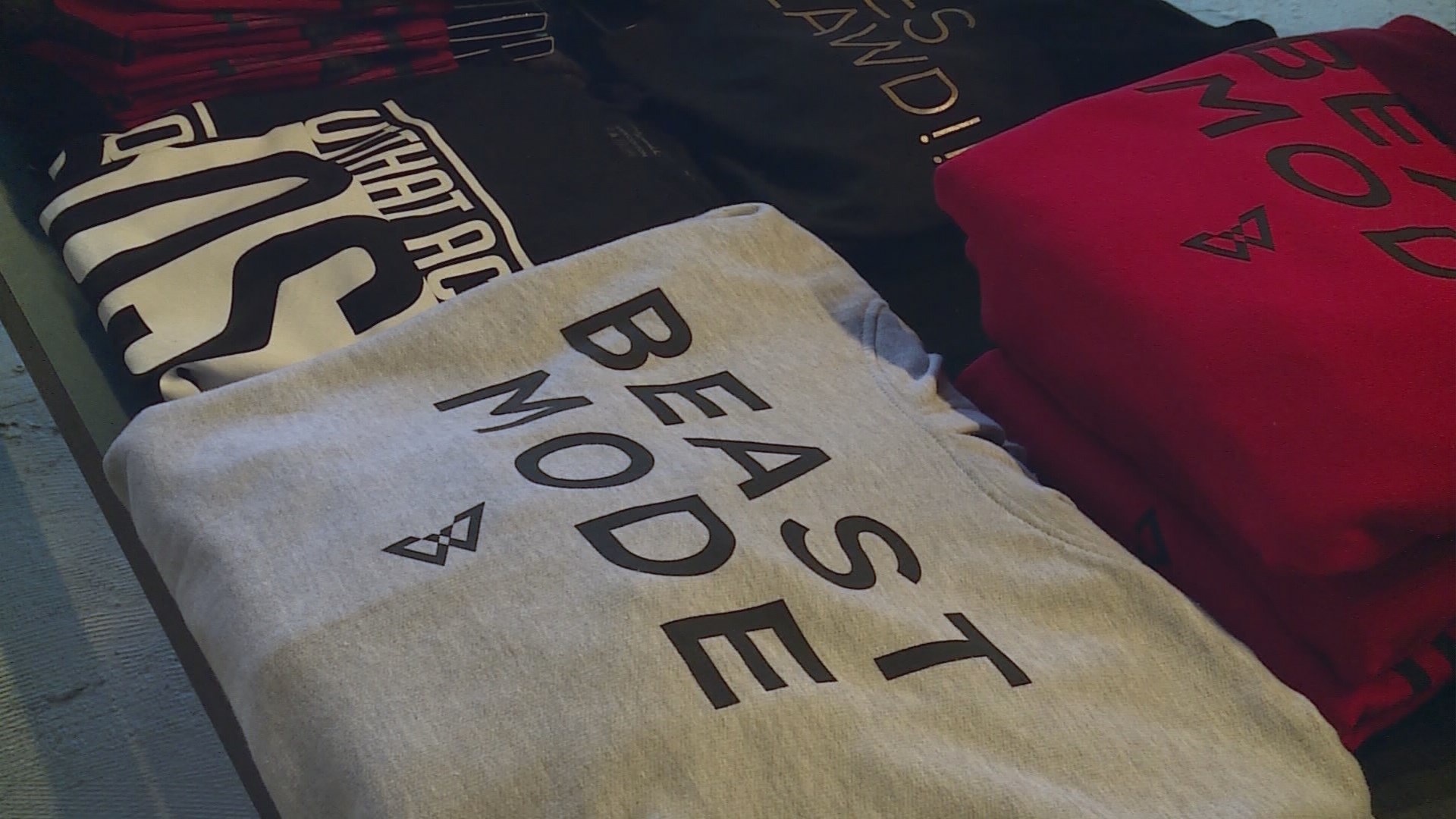 Marshawn Lynch opens 'Beast Mode Apparel' store in Seattle