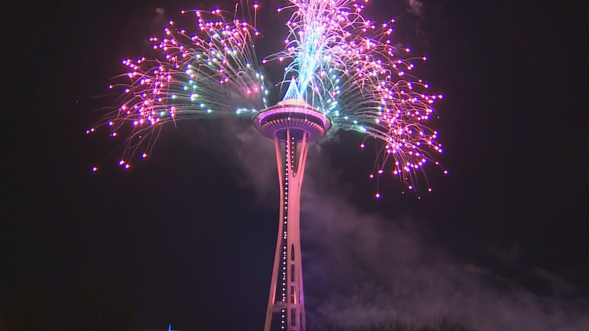 king5.com | Watch the Fireworks, 2017's New Year's at the Needle1920 x 1080