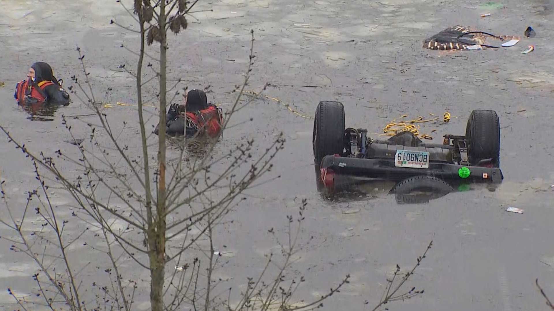 One dead after car goes into pond along I-5 in Federal Way | king5.com