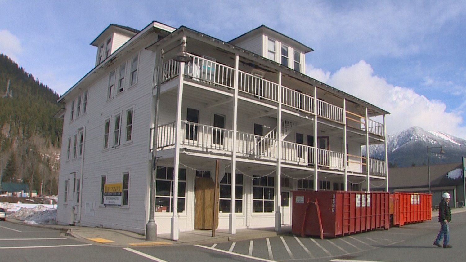 ‘It's the heart and soul of Skykomish' Historic hotel renovated