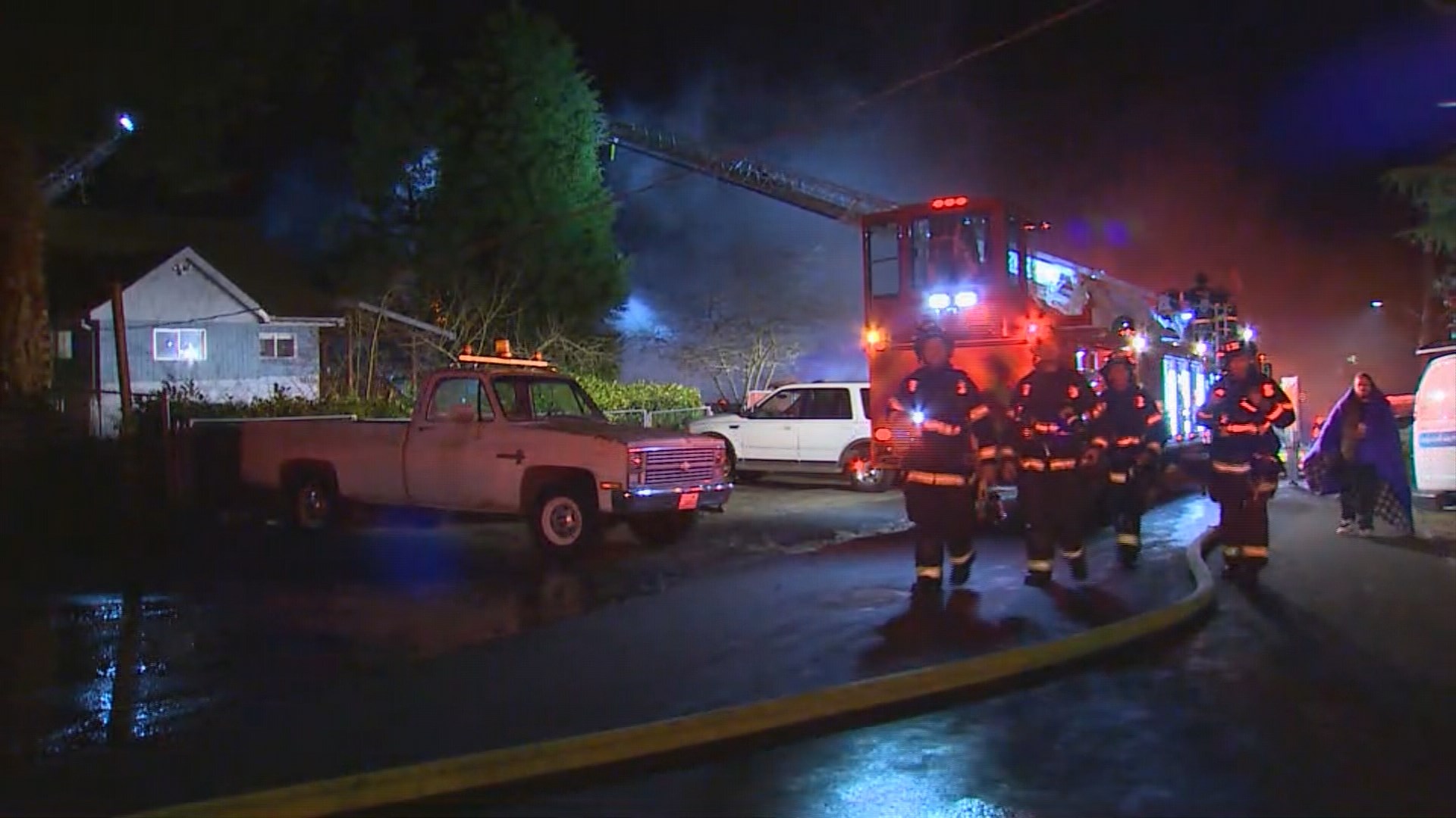 Woman killed in West Seattle house fire | king5.com