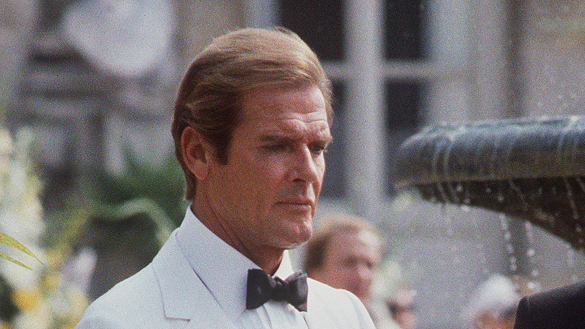 Sir Roger Moore Of James Bond Fame Dies At 89 