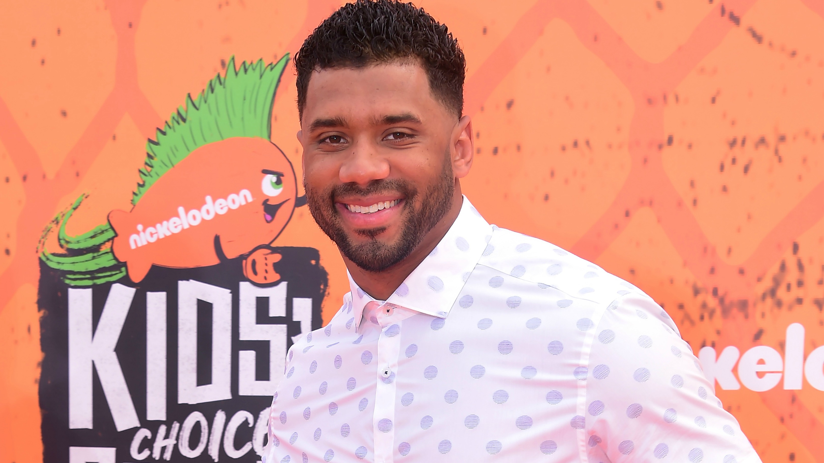 Seattle Seahawks' Super Bowl QB Russell Wilson to Host Nickelodeon's Second  Annual Kids' Choice Sports!