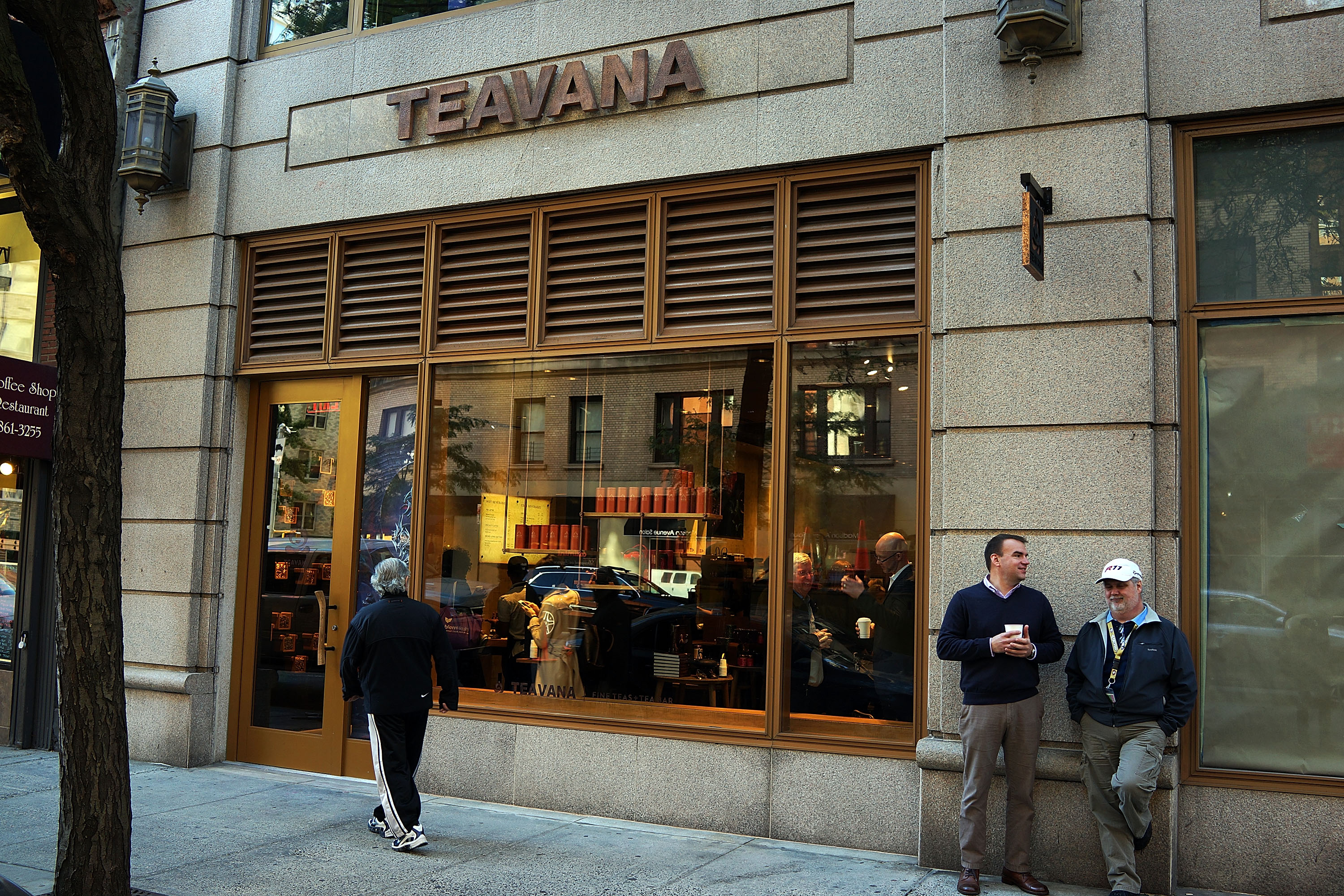 Starbucks to close all Teavana stores as sales disappoint