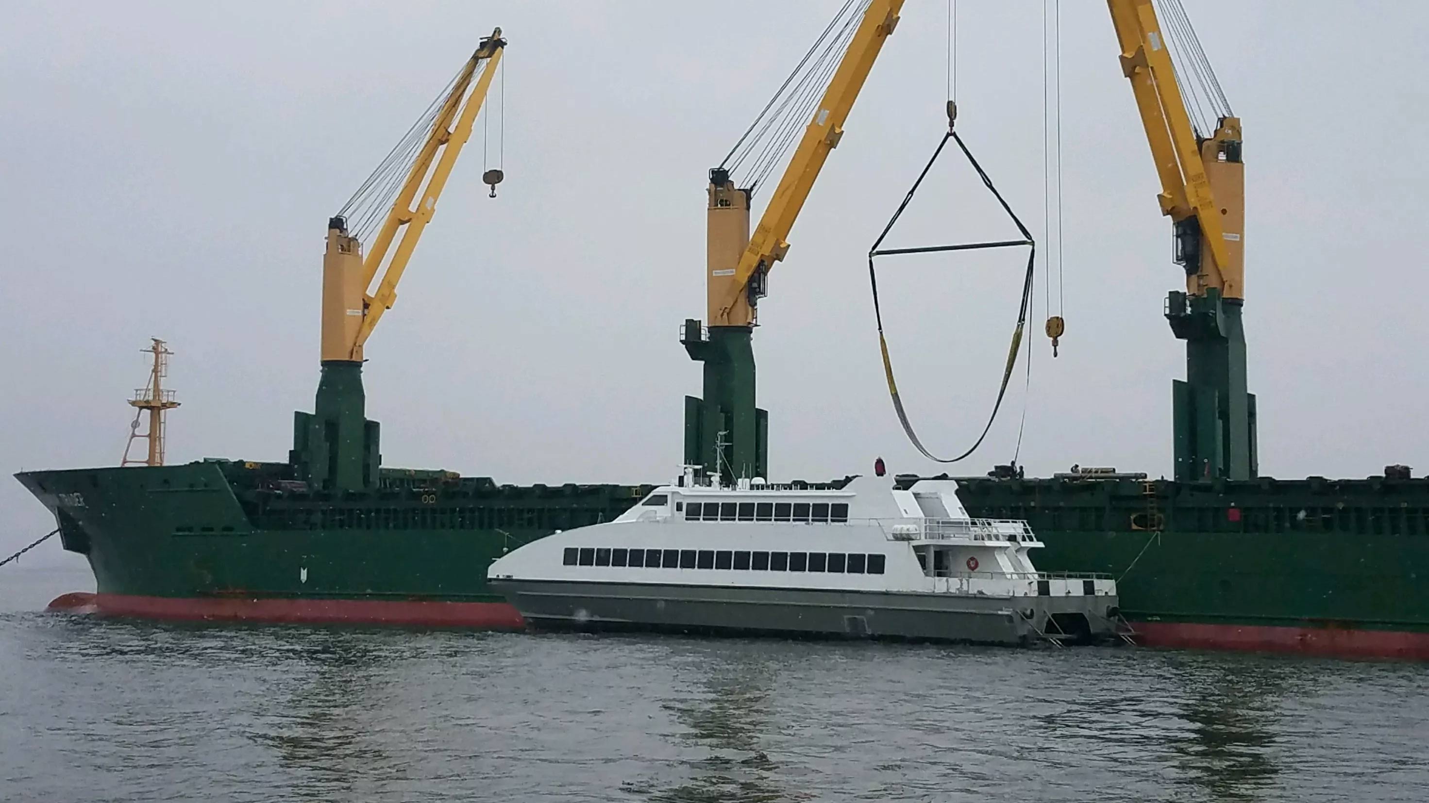 Foot ferry, which will work KingstonSeattle route, begins journey to