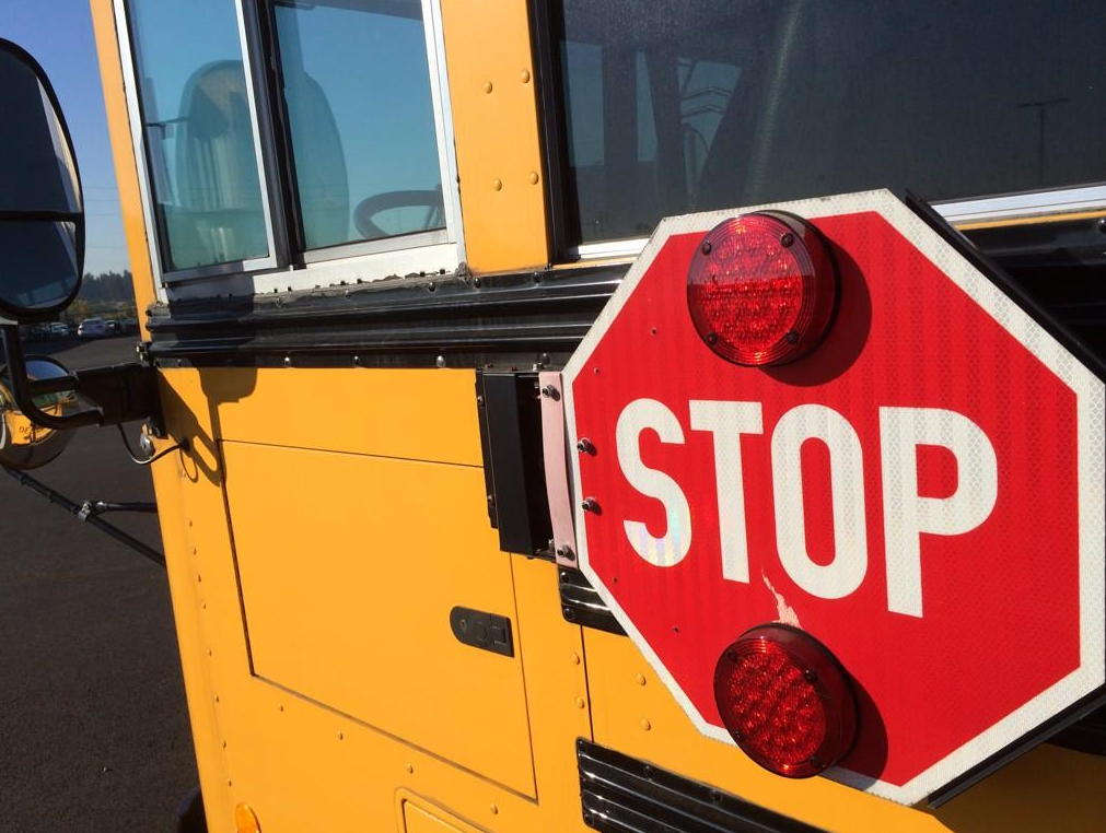 Red light cameras installed on school buses in 2 districts | king5.com