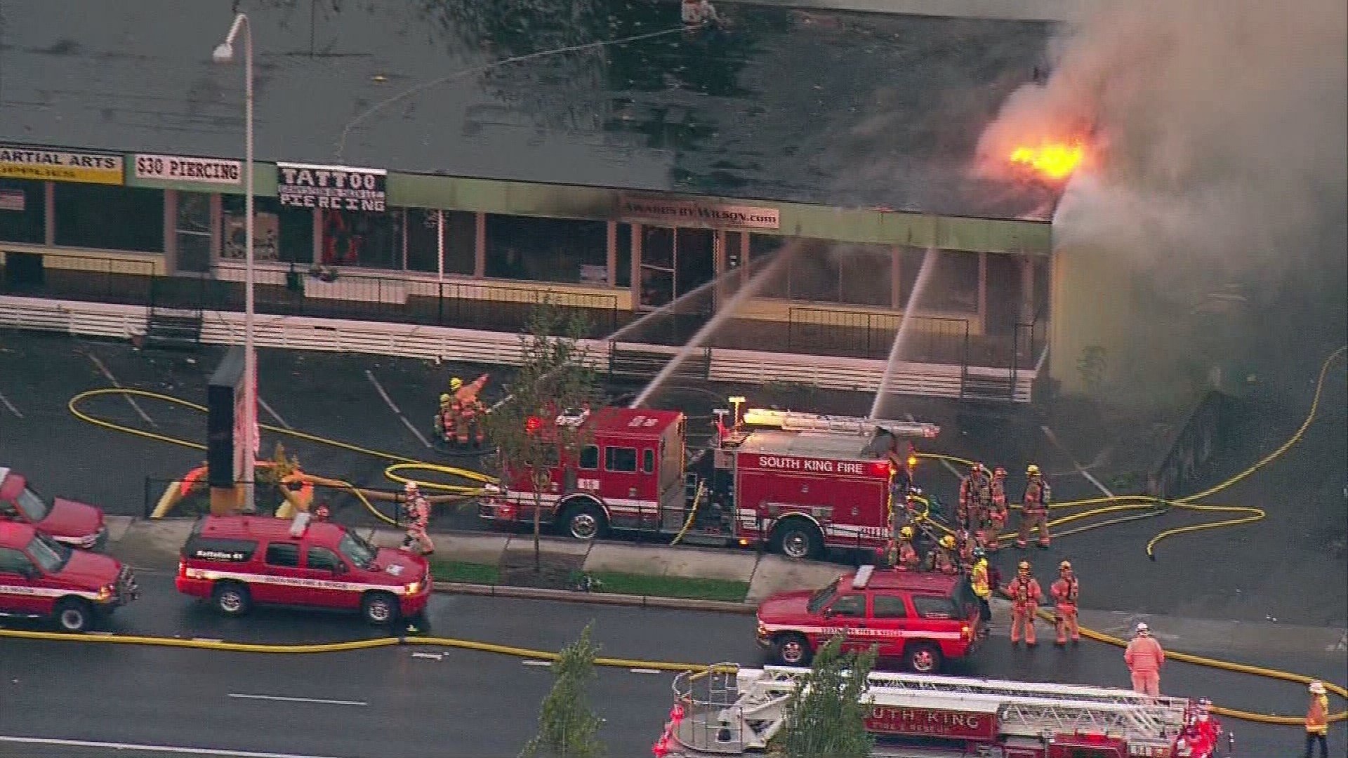 Federal Way trophy store destroyed in fire | king5.com