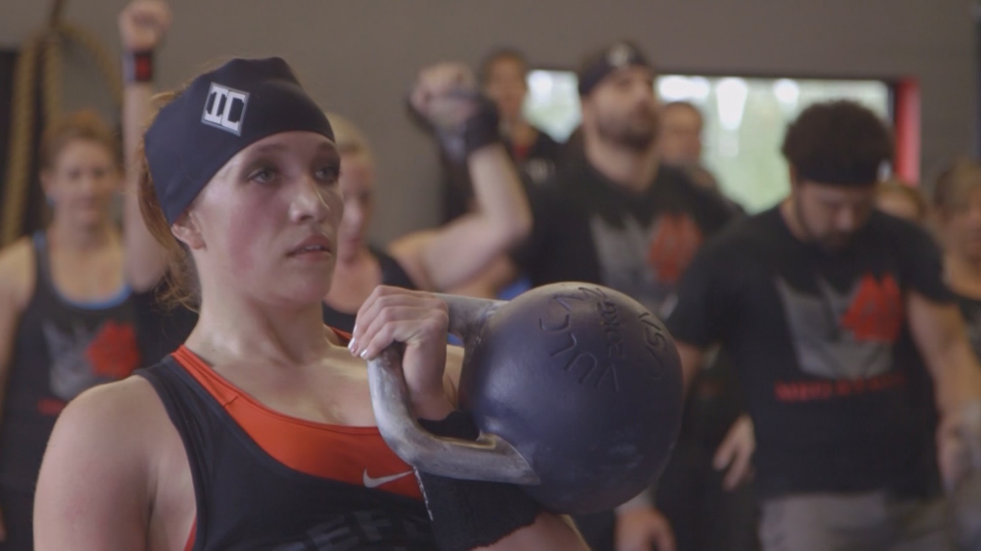 Local woman sets kettlebell world record | king5.com