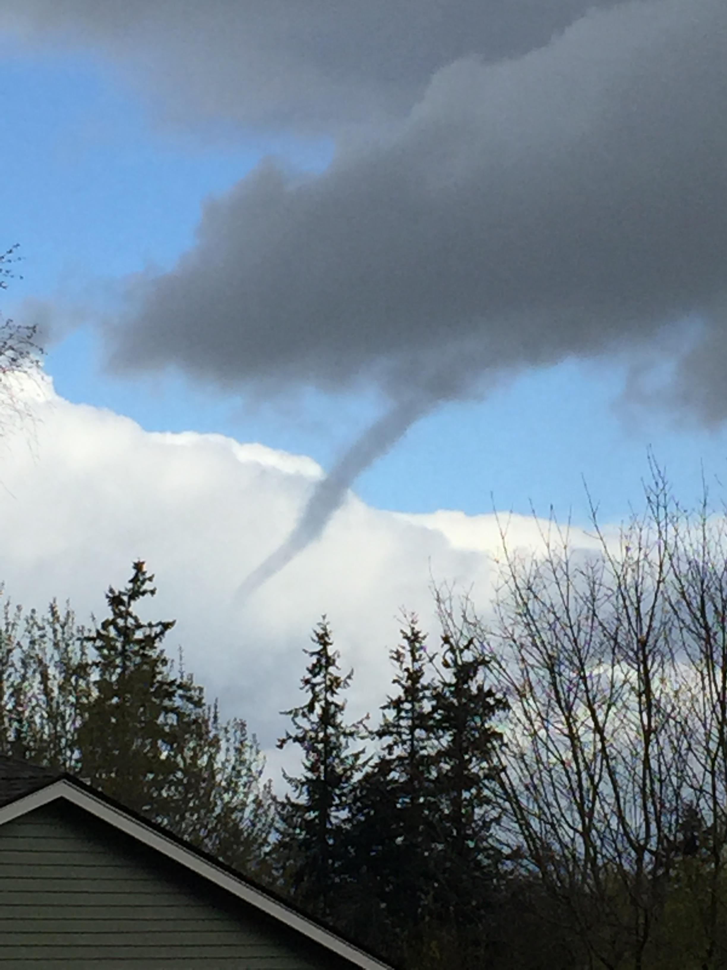 king5.com | Funnel cloud spotted in Snohomish County