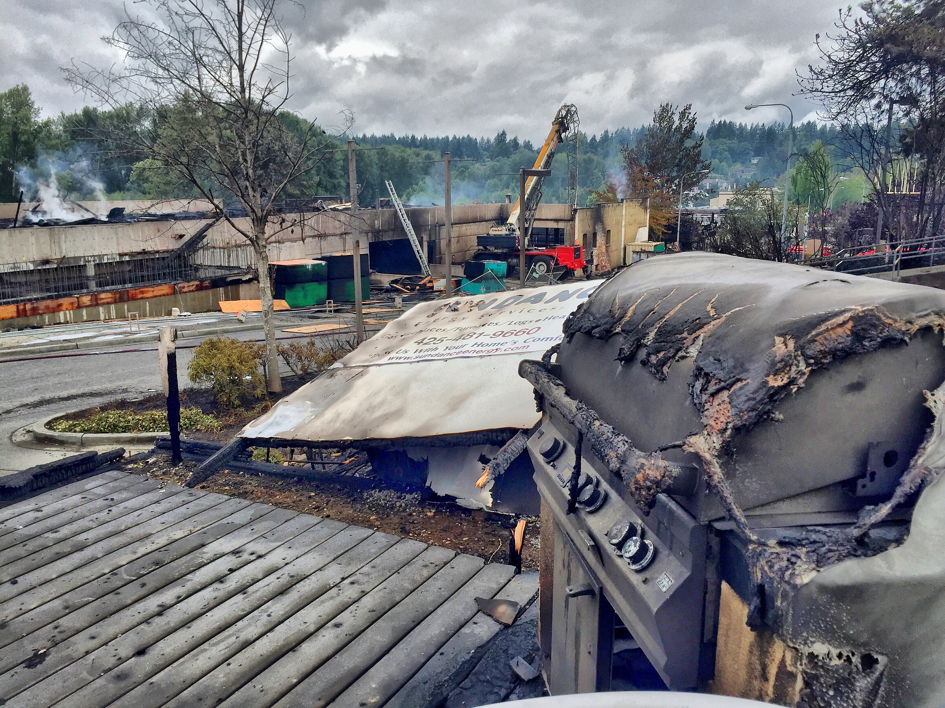 Massive fire causes significant damage to downtown Bothell businesses ...