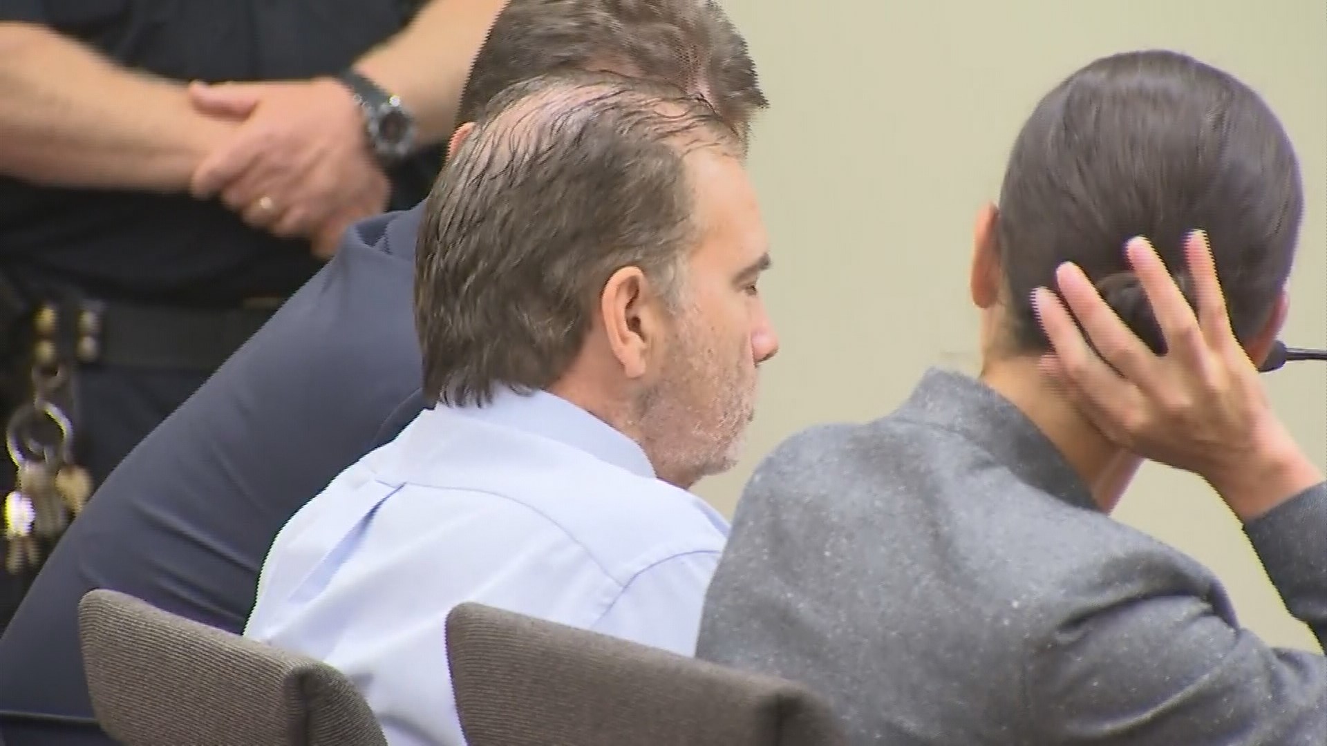 Suspect in slaying of Arlington couple pleads not guilty | king5.com