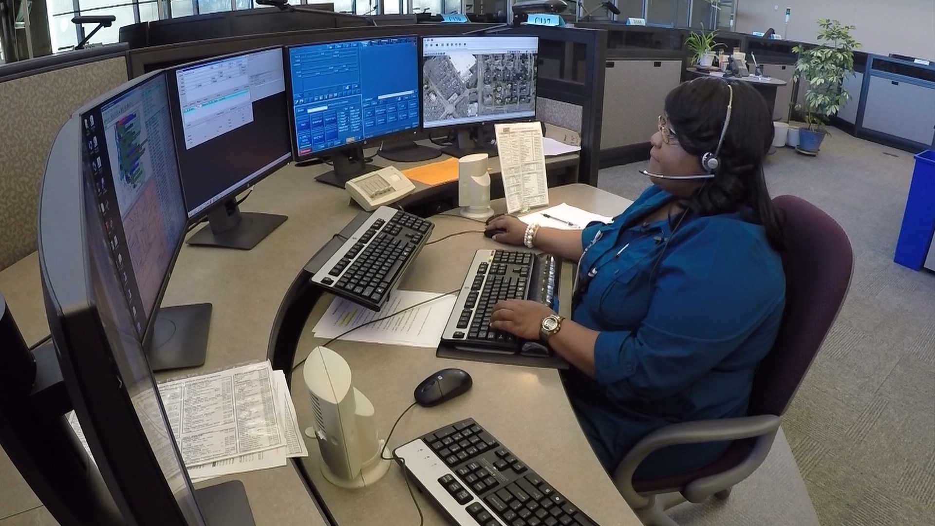 Day in the life of a 911 call operator | king5.com
